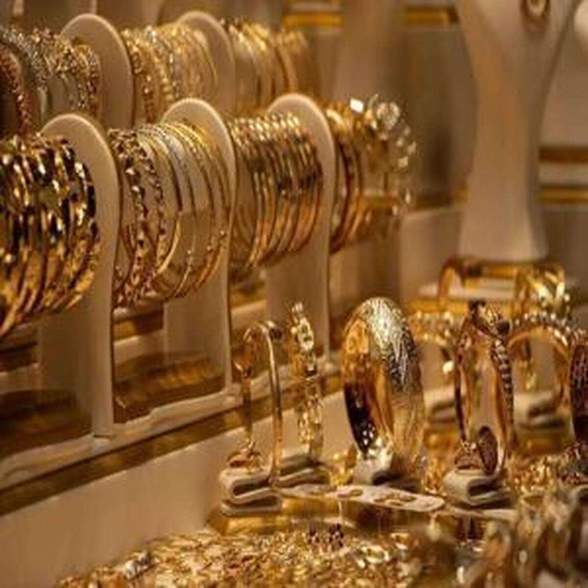 چرا قیمتها کاهش نمییابد؟