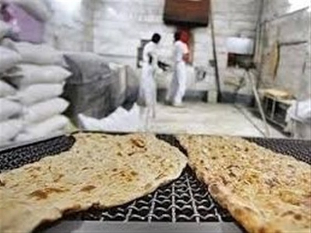 آرد مورد نیاز کشور تامین است