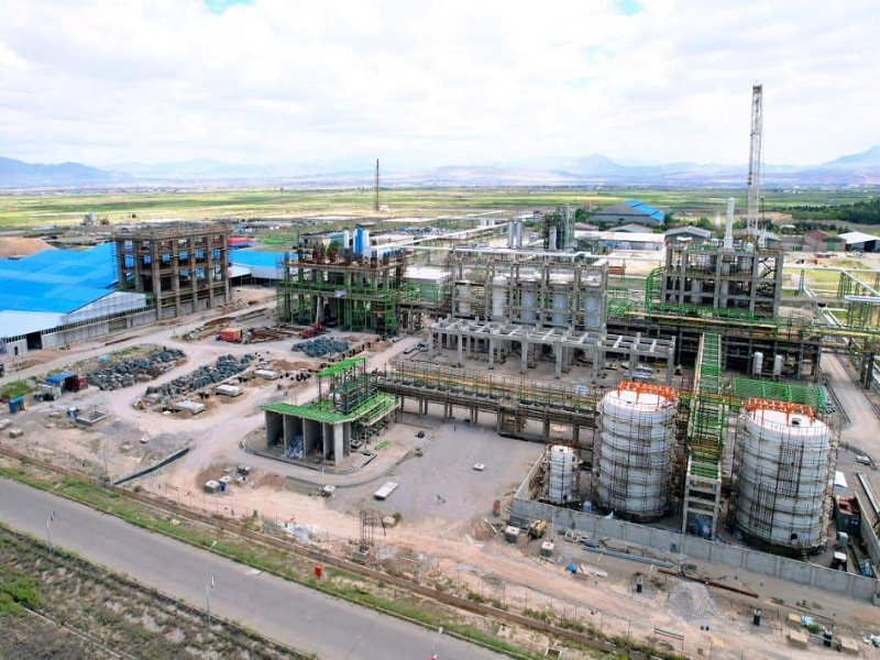 پیشرفت همزمان پروژههای کلیدی پتروشیمی تبریز؛ جهش تولید با دانش بومی پیشرفت همزمان پروژههای کلیدی پتروشیمی تبریز؛ جهش تولید با دانش بومی