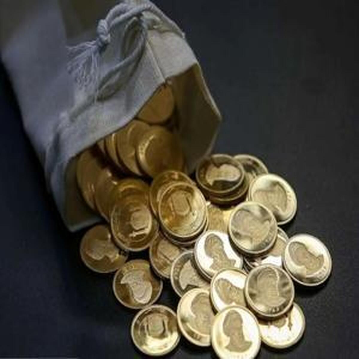 فشار سنگین بر بازار طلا و سکه/ دلار دوباره در مسیر صعودی قرار گرفت