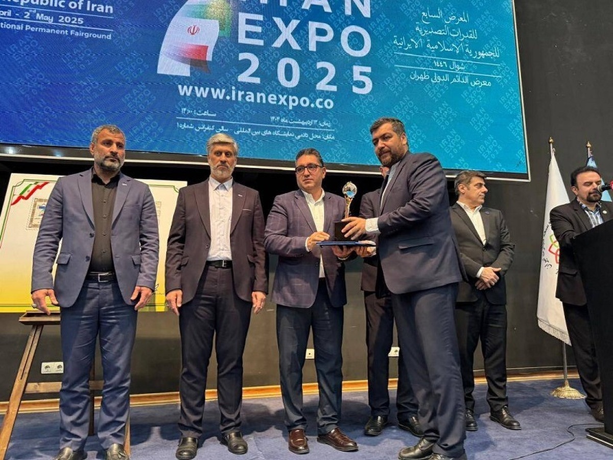 غرفه هلدینگ تاپیکو در هفتمین نمایشگاه بین المللی ایران اکسپو ۲۰۲۵ به عنوان «غرفه برتر» شناخته شد