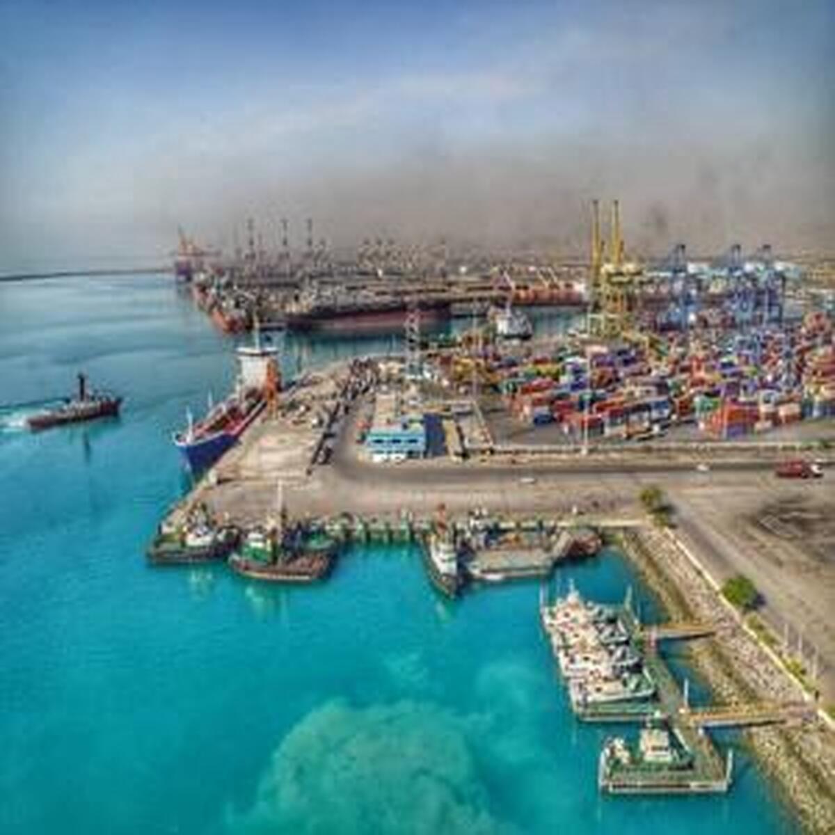 عملیات تخلیه و بارگیری بیش از ۳۳۰۰ کامیون در گمرک رجایی انجام شد
