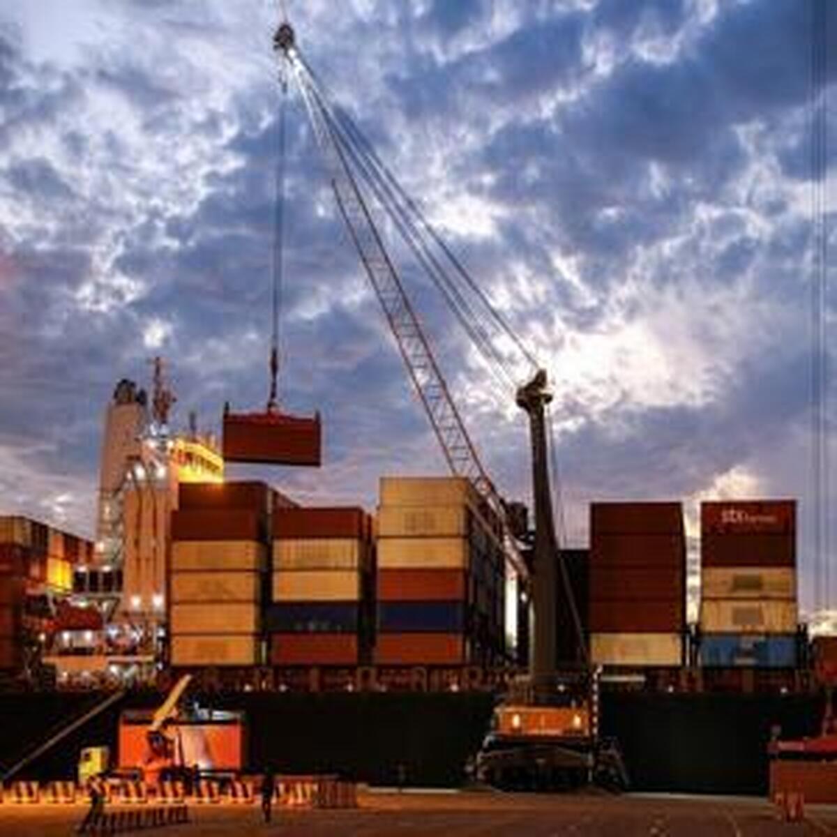 تراز تجاری مناطق آزاد کشور به ۴۱.۶ میلیون دلار رسید