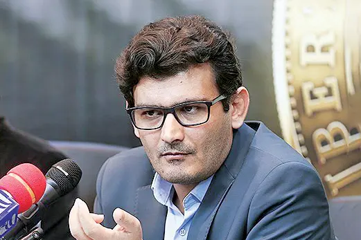 مدنی‌زاده یا پاداش؛ آیا مسئله این است؟