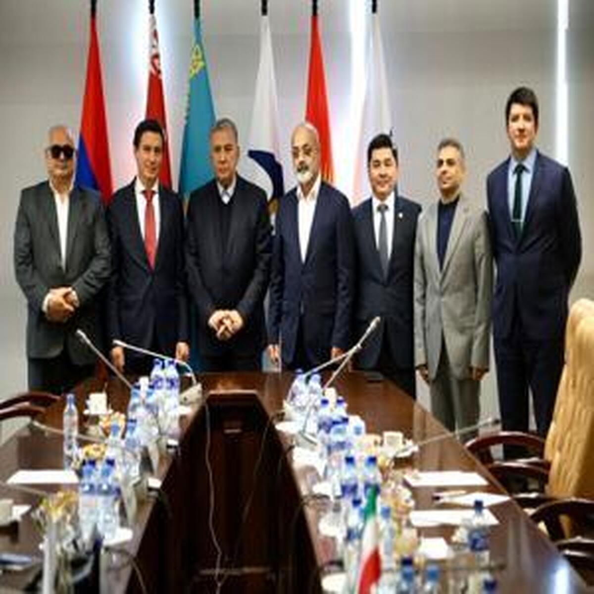 ۹ شرط اساسی برای گسترش همکاریهای تجاری با اوراسیا