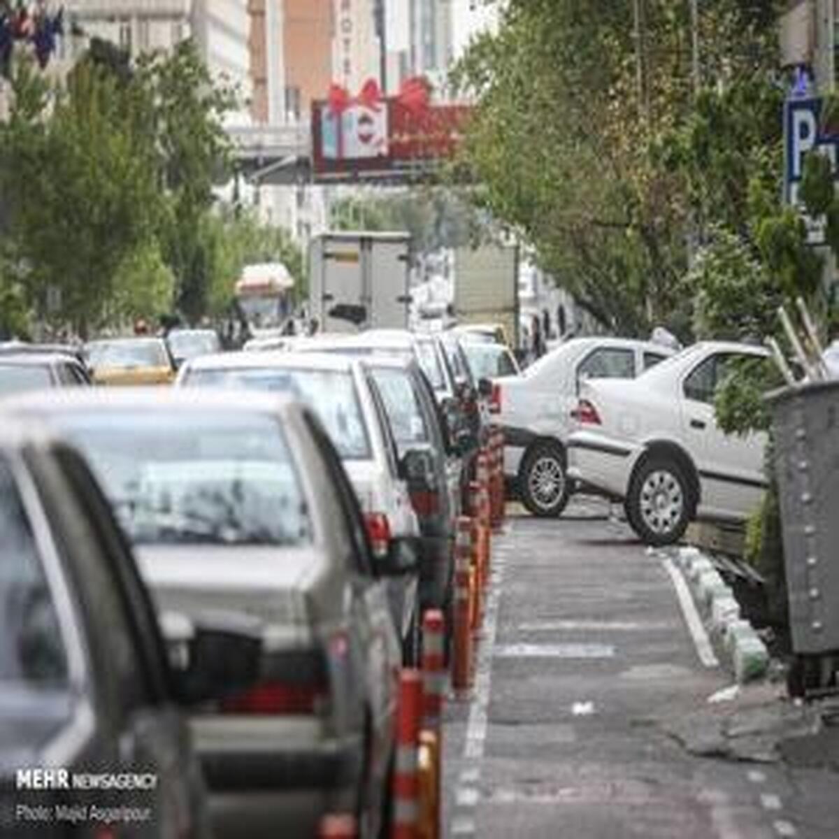 بازار خودرو پرجنبوجوش اما خالی از مشتری