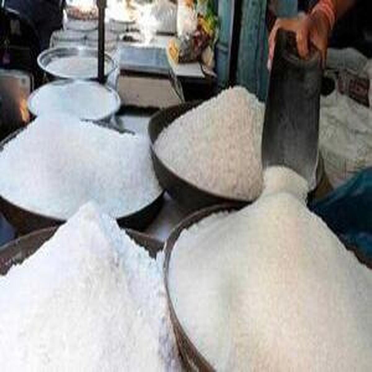 عرضه شکر با قیمت پایین‌تر از نرخ تعیین‌شده
