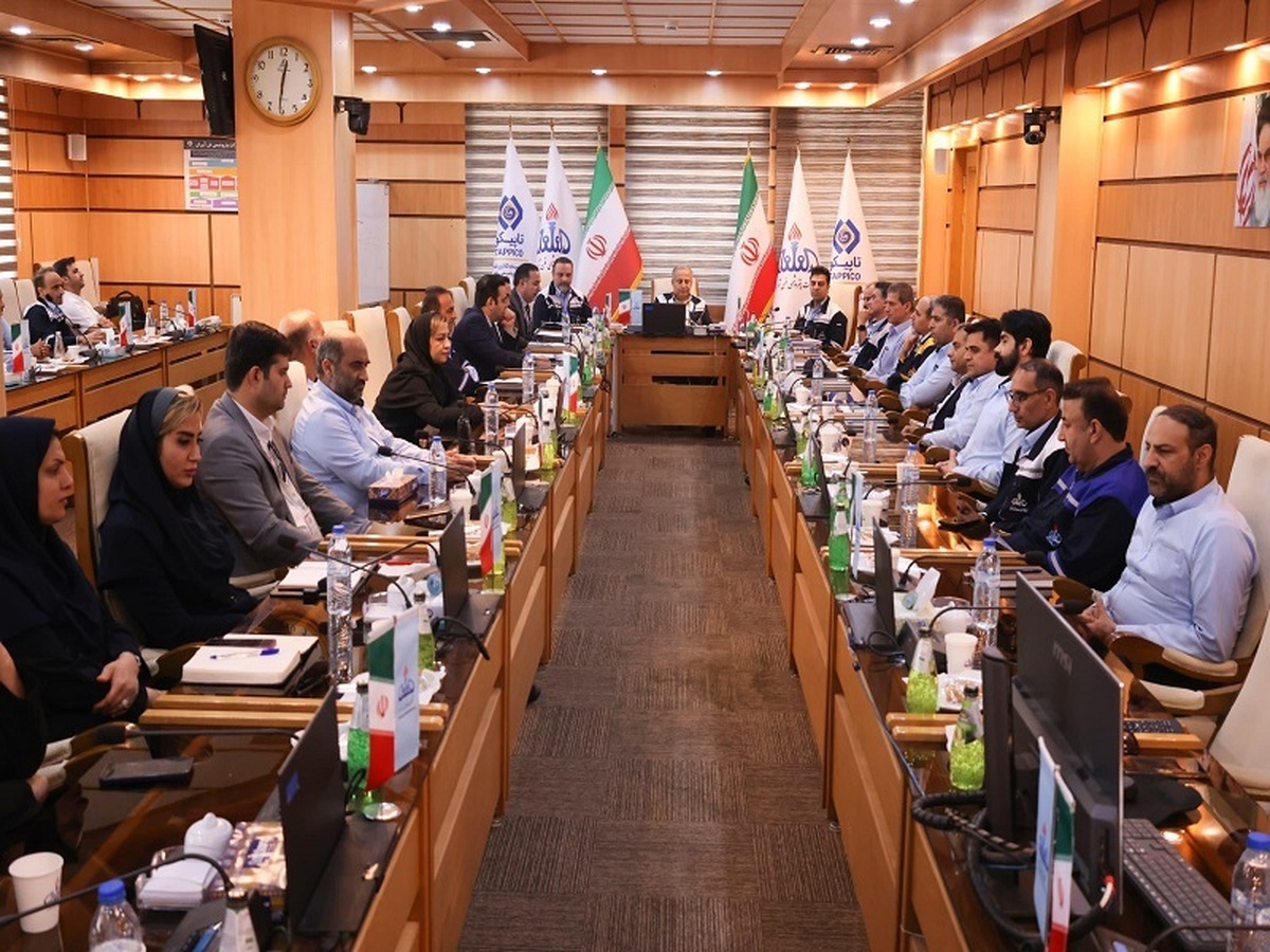 استقرار و تمدید استانداردهای بینالمللی در پتروشیمی فنآوران استقرار و تمدید استانداردهای بینالمللی در پتروشیمی فنآوران