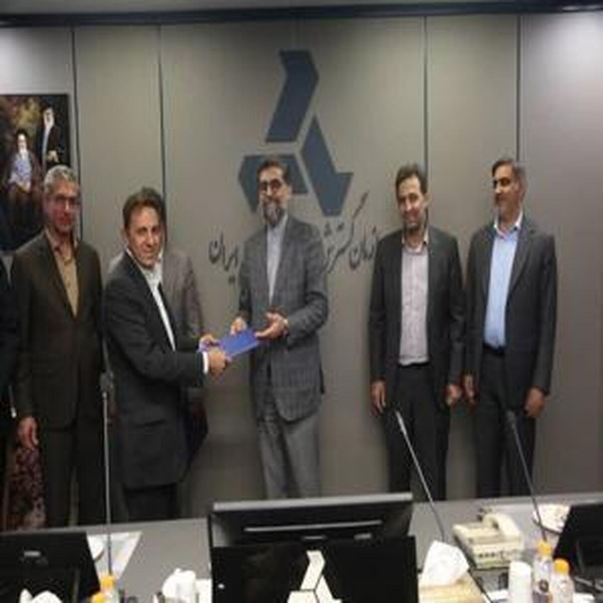 سازمان مدیریت صنعتی باید راهکارهای نوآورانه برای پیشرفت صنعت کشور تدوین کند