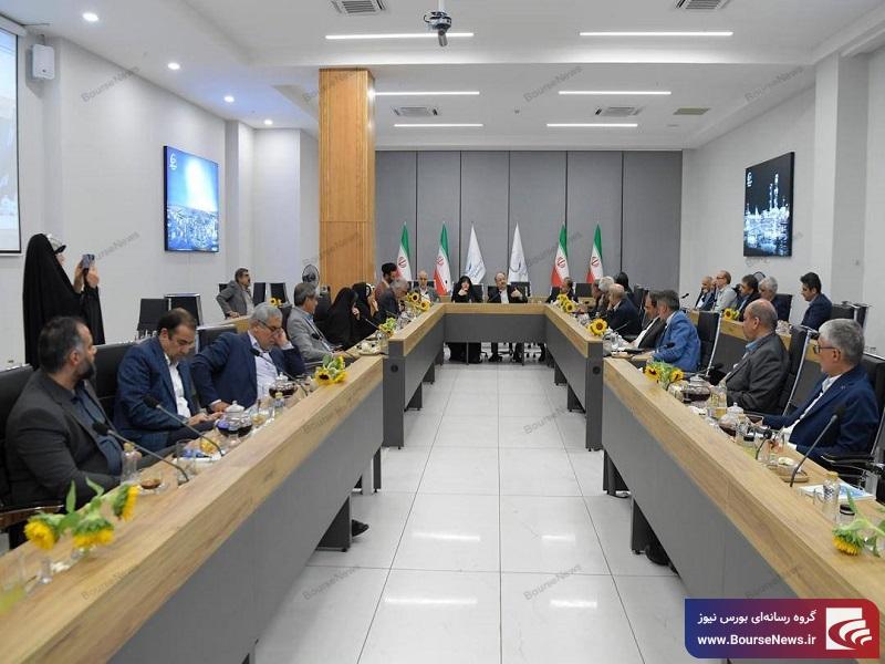محمد شریعتمداری: ضعف کارشناسی و اشتباه سیاستگذاری در گذشته باعث گسست عمیق در زنجیره ارزش پتروشیمی شد