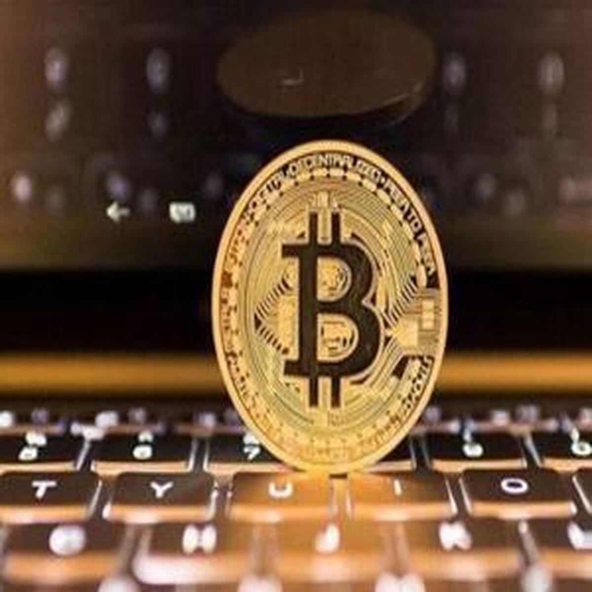 تحلیل بیت کوین در برابر طلا: آیا هدف بعدی ۲۰۰ هزار دلار است؟