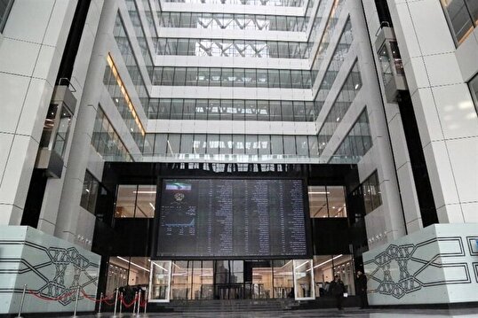 ادامه روند نزولی بورس و افزایش تقاضا برای دارایی‌های امن در بازار طلا