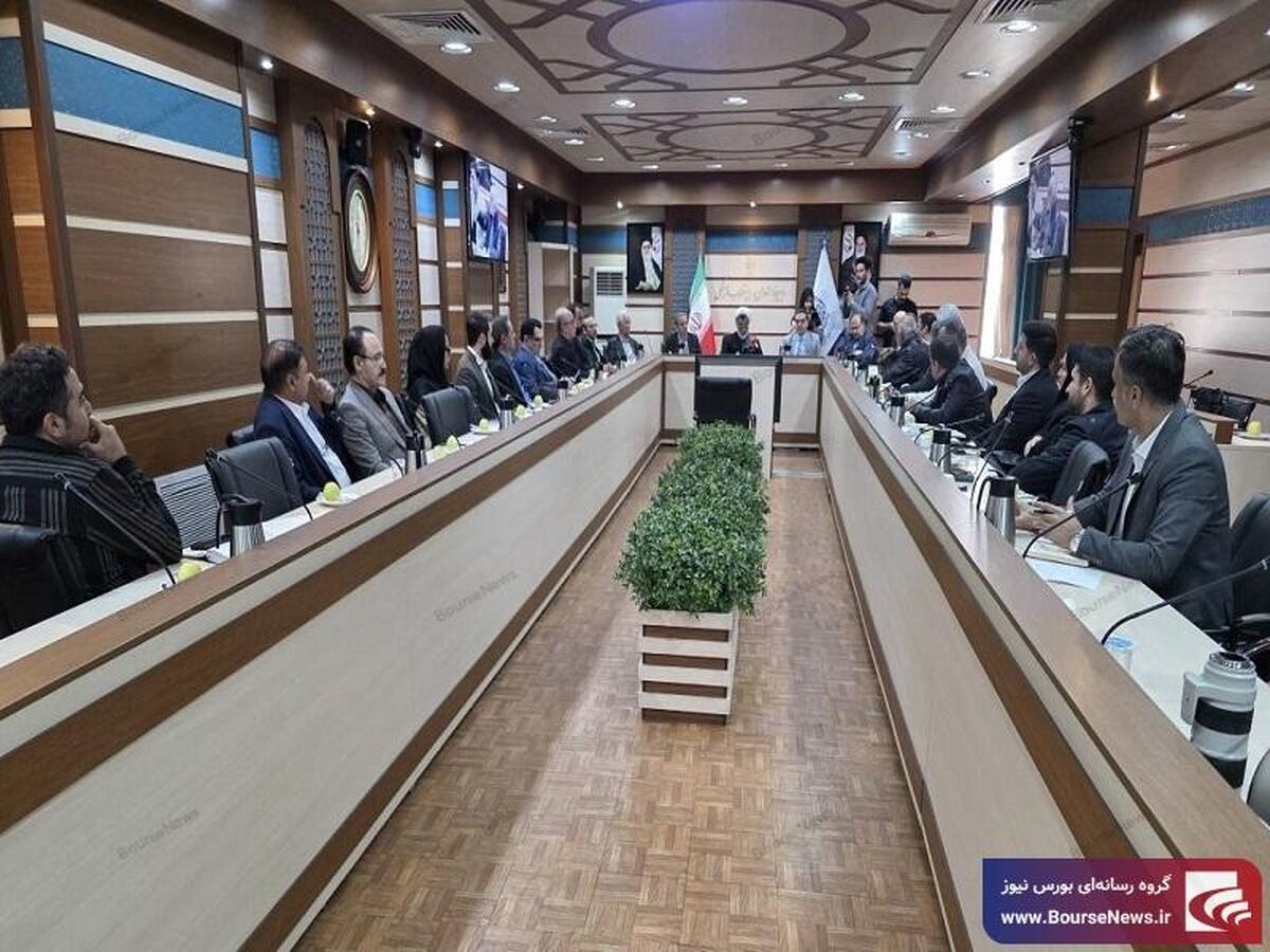  پیشنهاد ایجاد رشته تخصصی «مدیریت فولاد» در جلسه صنعتگران زنجیره فولاد با دبیر شورای عالی انقلاب فرهنگی