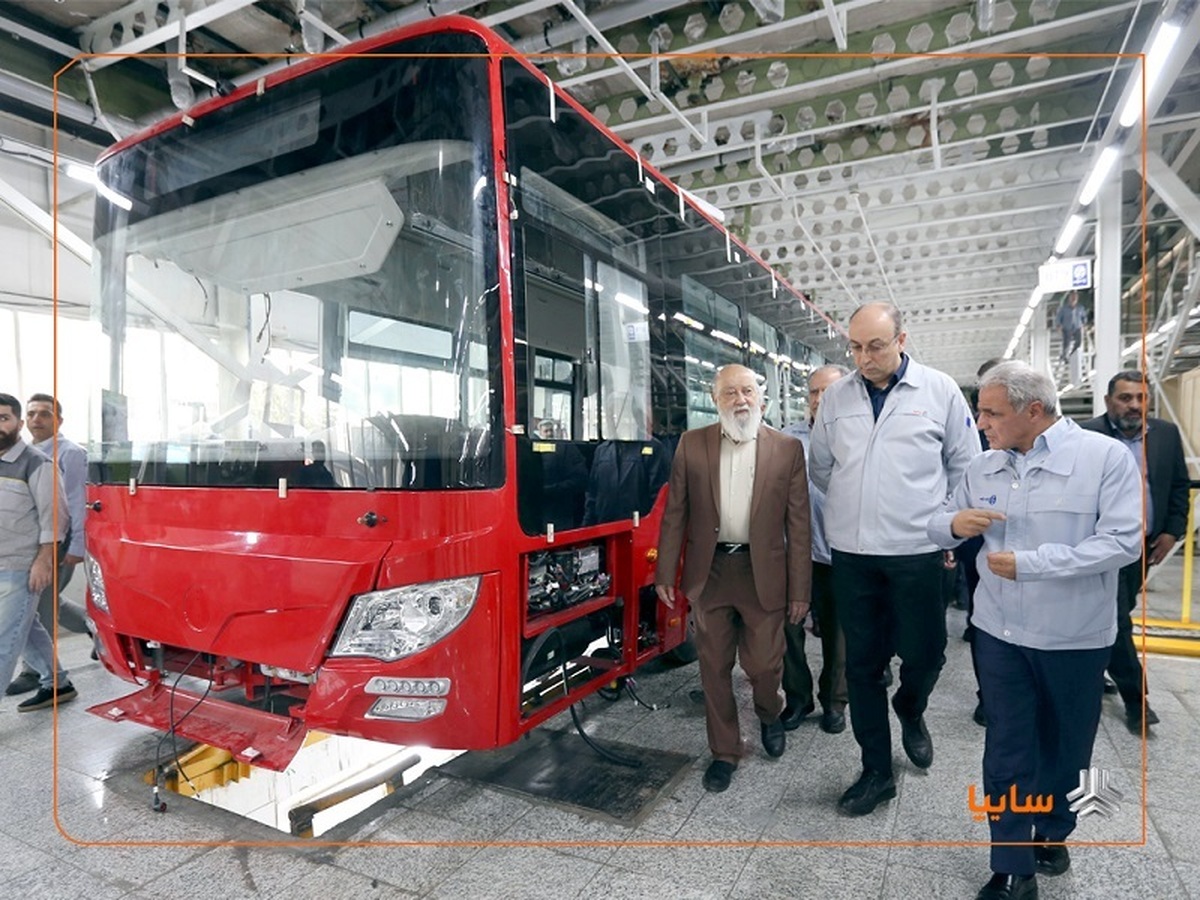 نوسازی ناوگان حمل‌ونقل عمومی با تکیه بر تولید داخلی سرعت می‌گیرد/ سایپا آماده تولید خودروهای هیبریدی و برقی است