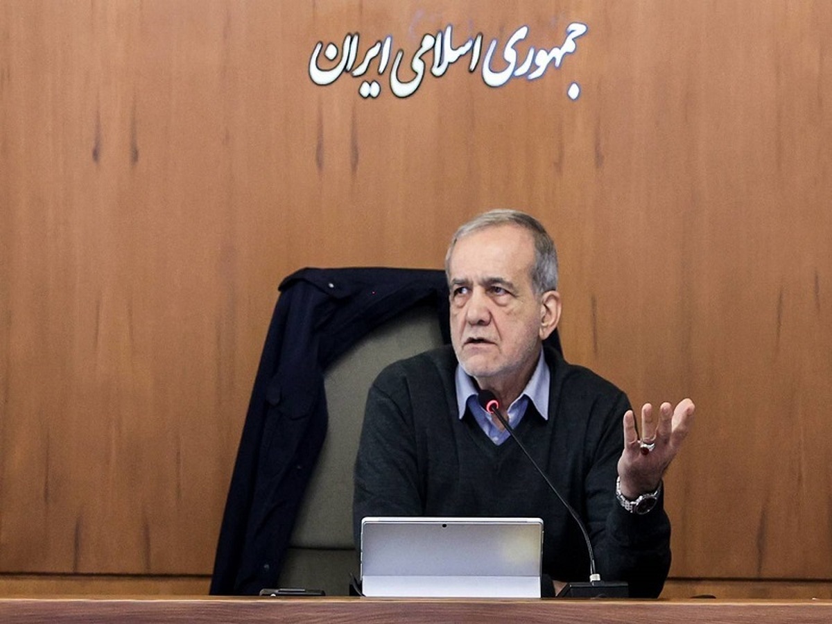 پست و مقام نباید مبنای دریافت حقوق باشد