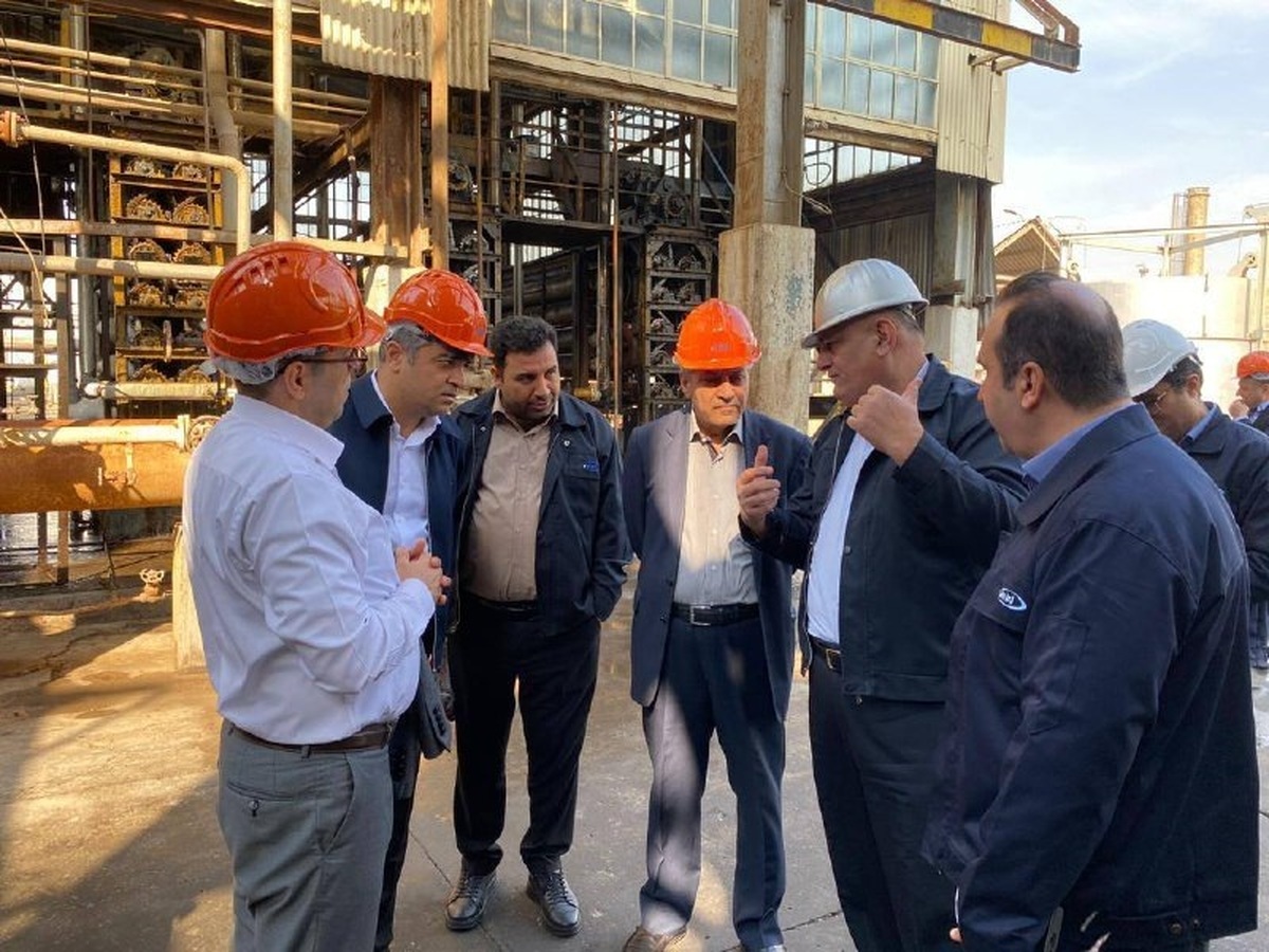  بازدید مدیرعامل شرکت نفت ایرانول از پالایشگاه روغن‌سازی آبادان و پایانه صادراتی بندر امام (ره)