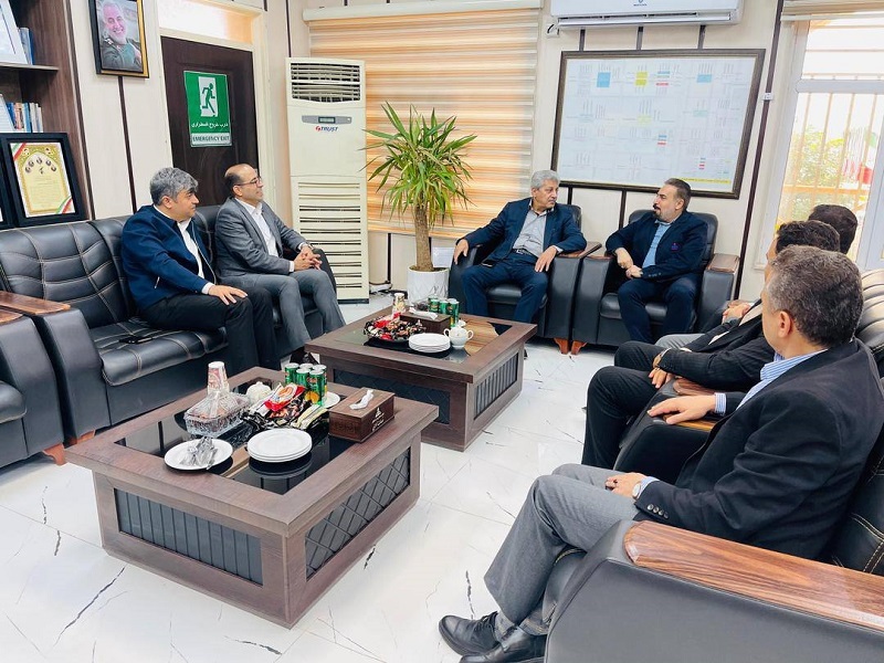 بازدید مدیرعامل شرکت نفت ایرانول از پالایشگاه روغنسازی آبادان و پایانه صادراتی بندر امام (ره) بازدید مدیرعامل شرکت نفت ایرانول از پالایشگاه روغنسازی آبادان و پایانه صادراتی بندر امام (ره)