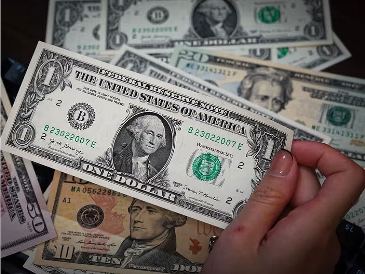 قیمت دلار و ارز‌های رسمی - ۲ آذر ۱۴۰۴