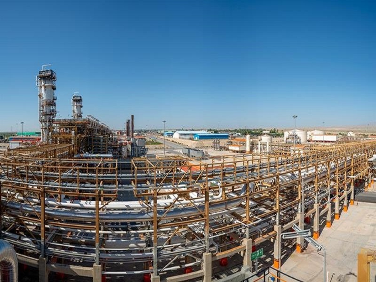 نصب اولین فلر زمینی ایران/شریعتمداری: درود بر شرف تک‌تک فرماندهان جبهه تولید