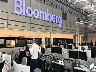 بلومبرگ: افزایش ذخایر نفت شناور ایران نشانه‌ای از کاهش تقاضای چین