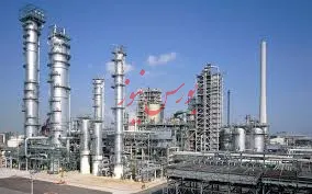 واگذاری 80‌درصدی پالایشگاه‌های آبادان و شازند به بخش‌خصوصی