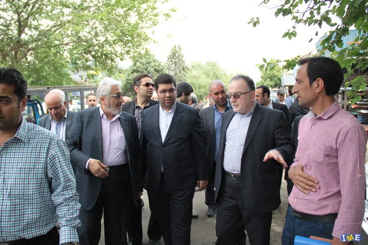 تعبیه تابلوی آنلاین بورس کالا در بازار آهن /بورس کالا، گزینه معتبر خروج از رکود