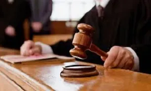 اقدام بی‌شرمانه 3 فوتبالیست با دختر دانشجو/ وقتی عذرخواهی متهم قاضی را عصبانی می‌کند/ فیلم تجاوز در صحن دادگاه پخش شد