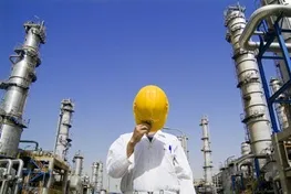 قیمت نفت با صنایع چه می کند؟/ احمد کیمیایی: بی ثباتی بازار نفت برای صنایع خطرناک است