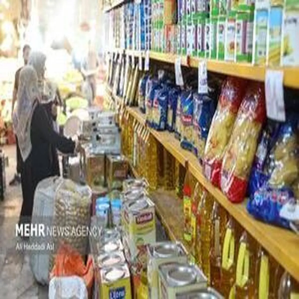 توزیع کالاهای اساسی به طور فعال در حال انجام است