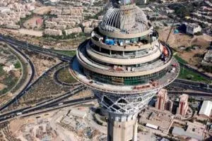 آیا ساخت برج میلاد اشتباه بود؟
