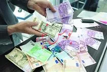 دلار در کشاکش دلا‌ل‌ها و صراف‌ها