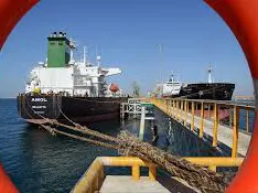 قیمت نفت به عوامل مختلفی وابسته است
