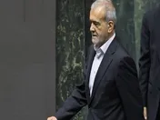رئیس جمهور  وارد صحن علنی مجلس شد