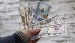 واکنش دلار به تنفیذ رئیسی