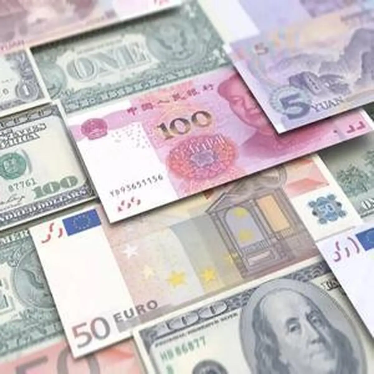 بازار ارز تجاری به ۱۲ میلیارد دلار معاملات دست یافت
