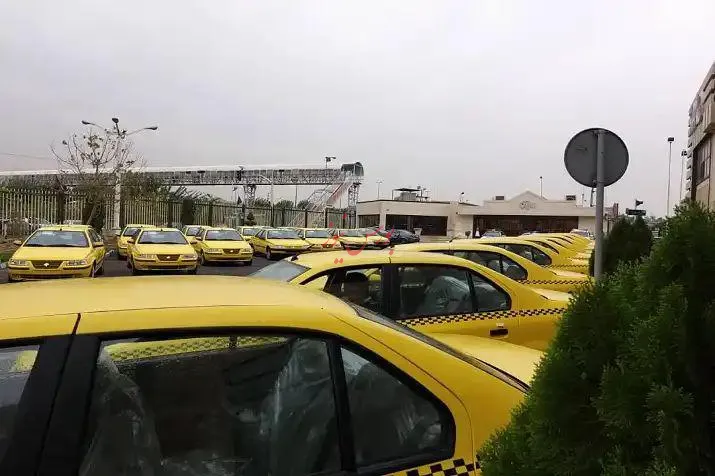 طرح نوسازی ۱۰ هزار تاکسی فرسوده با محصولات ایران خودرو