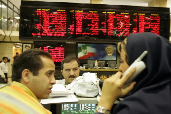 صندوق پاداش ،ابزار جنگ بازار سرمایه با بانکها