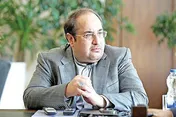 خدمت به تولید ملی را قمار نمی‌کنیم