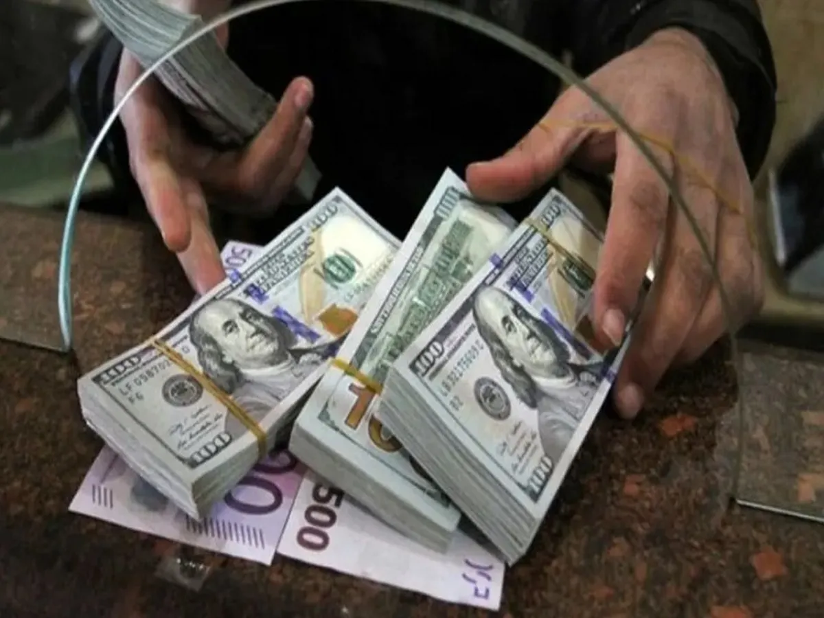 دلار کاهشی شد