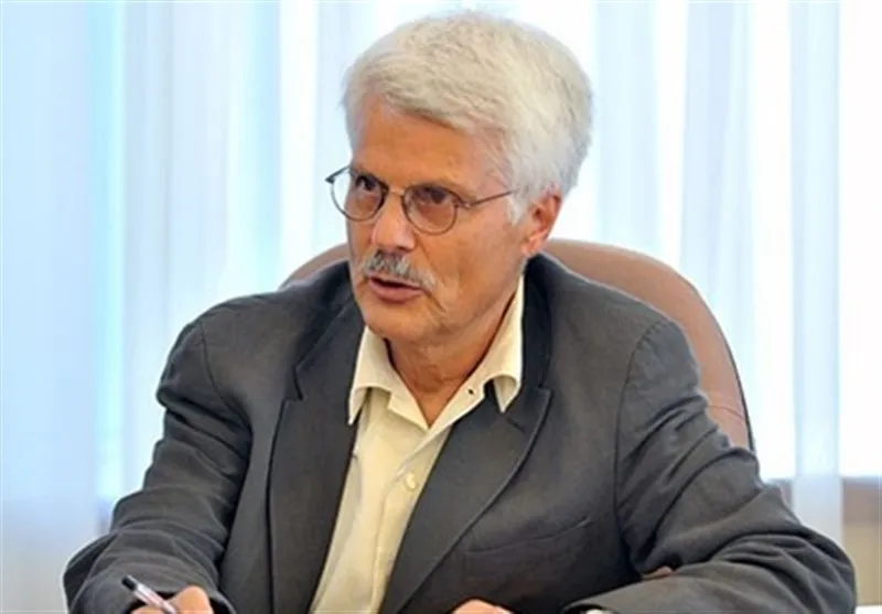 ۱۰ سال است اقتصاد ایران کارآمدی ندارد