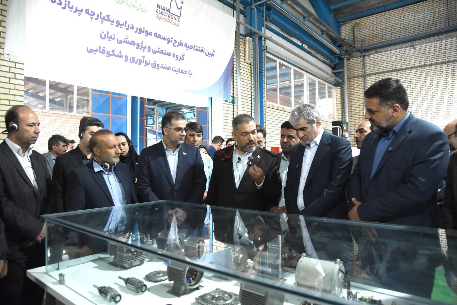 نیان الکترونیک