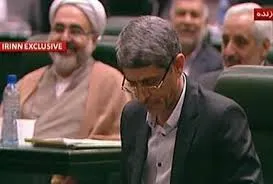 مجلس شورای اسلامی به وزیر اقتصاد تذکر داد