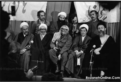 یک عکس قدیمی از انقلابیون ایران