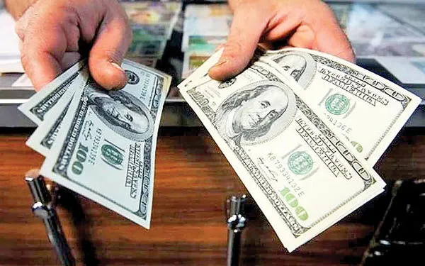 دلار در محدوده ۱۰ تا ۱۱ هزار تومان باقی خواهد ماند
