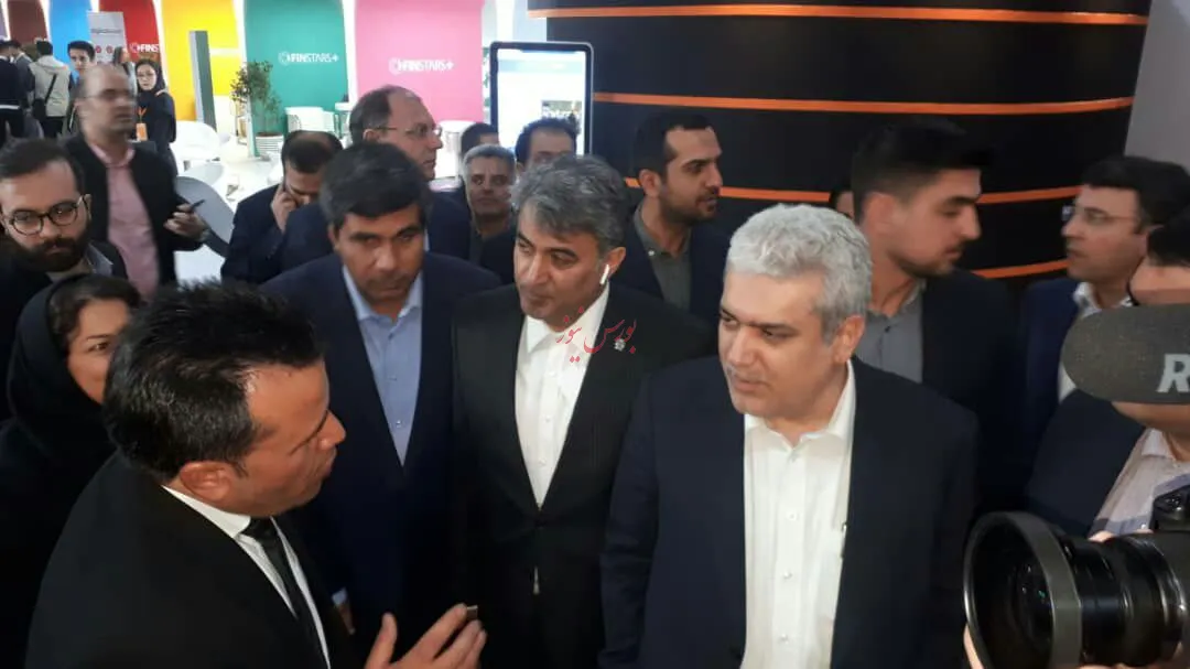 افتتاح فین استارز پلاس در نمایشگاه بورس، بانک و بیمه