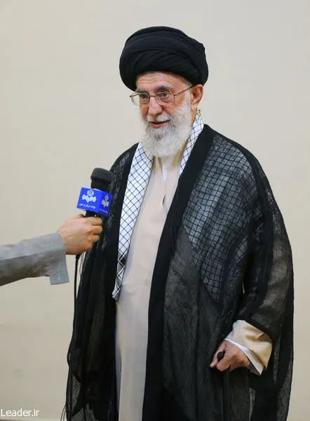 رهبر انقلاب صبح امروز تحت عمل جراحی قرار گرفتند
