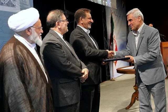 تقدیر بانک مرکزی از بانک تجارت به خاطر اجرای طرح چکاوک