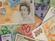 نرخ پوند افزایشی شد/ کاهش نرخ یورو