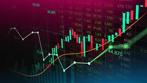بازگشابی بازار بدون مدیریت تورم و آرامش سیاسی، کارآمد نخواهد بود