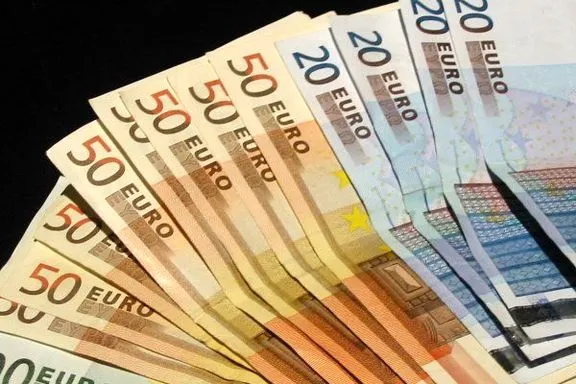 قیمت رسمی یورو و پوند بیشتر شد